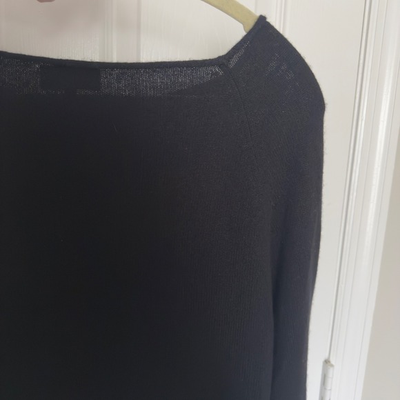 Quince Cashmere Black Crew Neck Sweater, Large, Like-New. - Picture 5 of 6